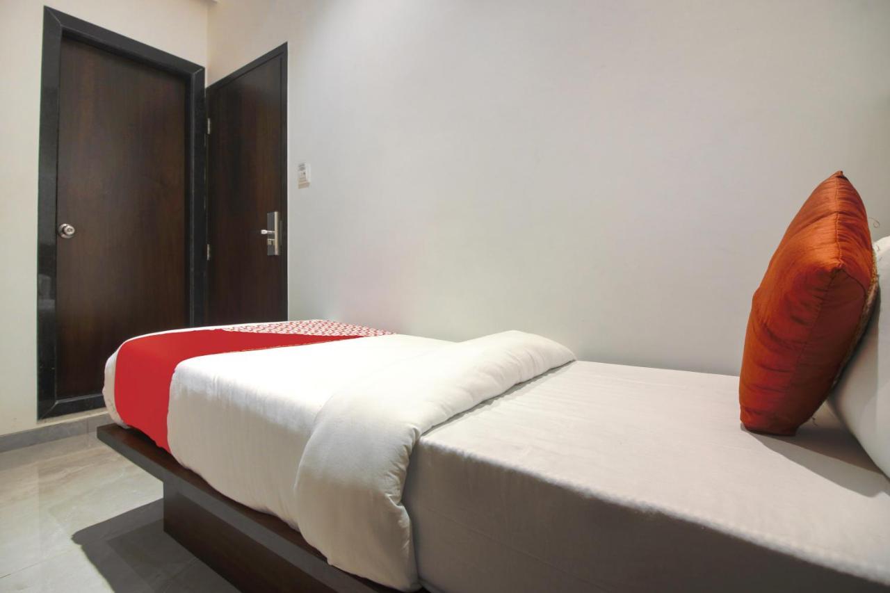 Hotel Flora Suites Bombay Eksteriør billede