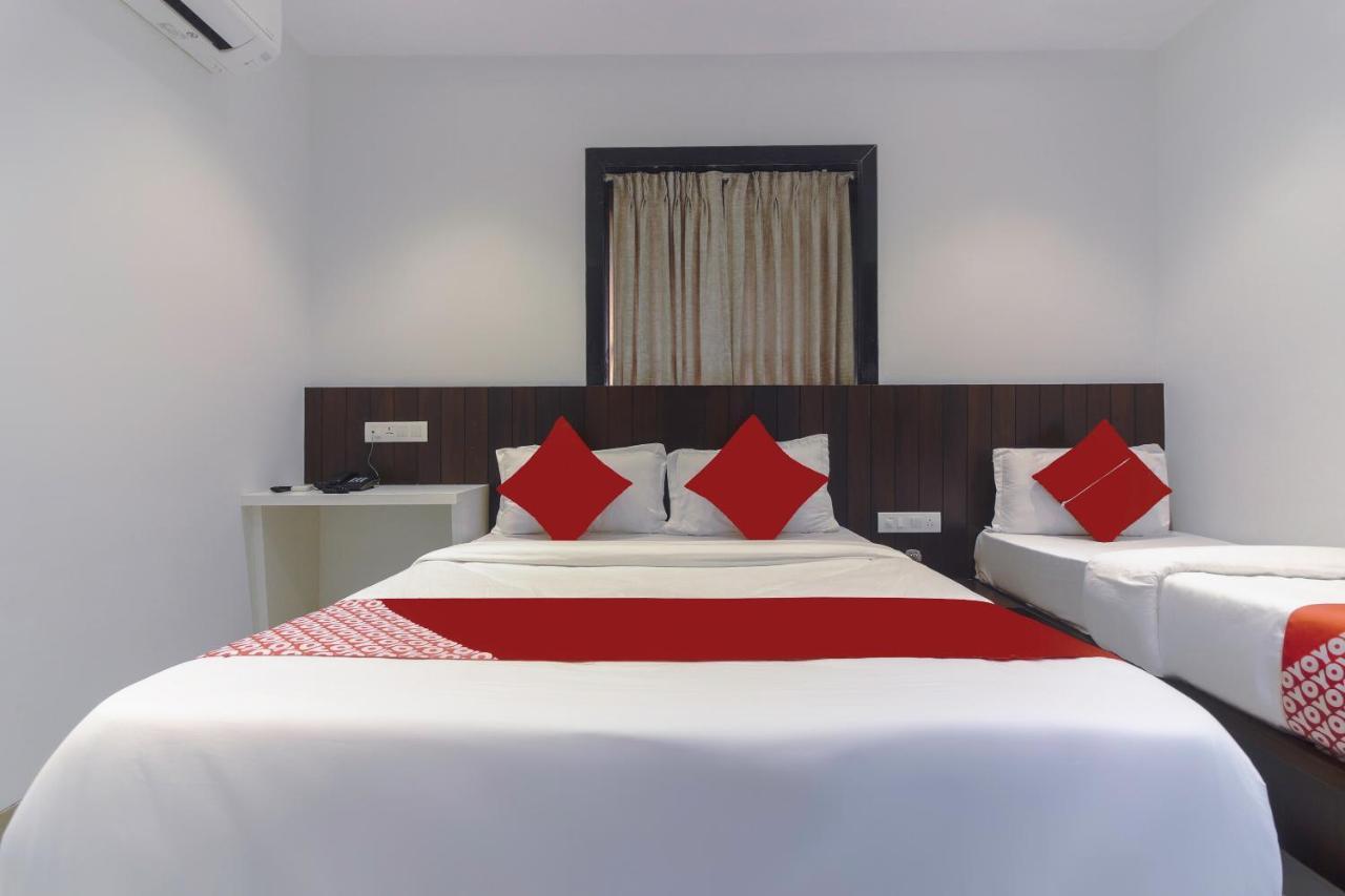 Hotel Flora Suites Bombay Eksteriør billede