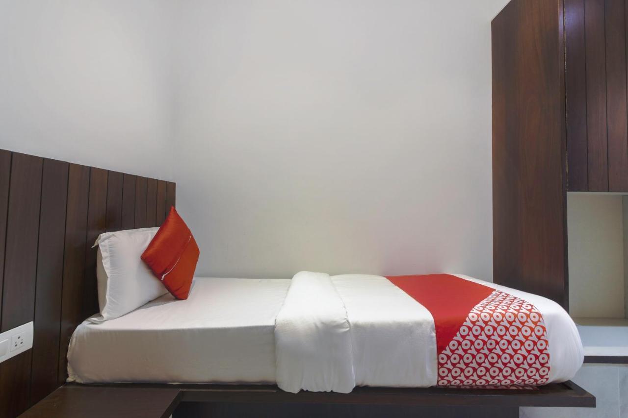 Hotel Flora Suites Bombay Eksteriør billede