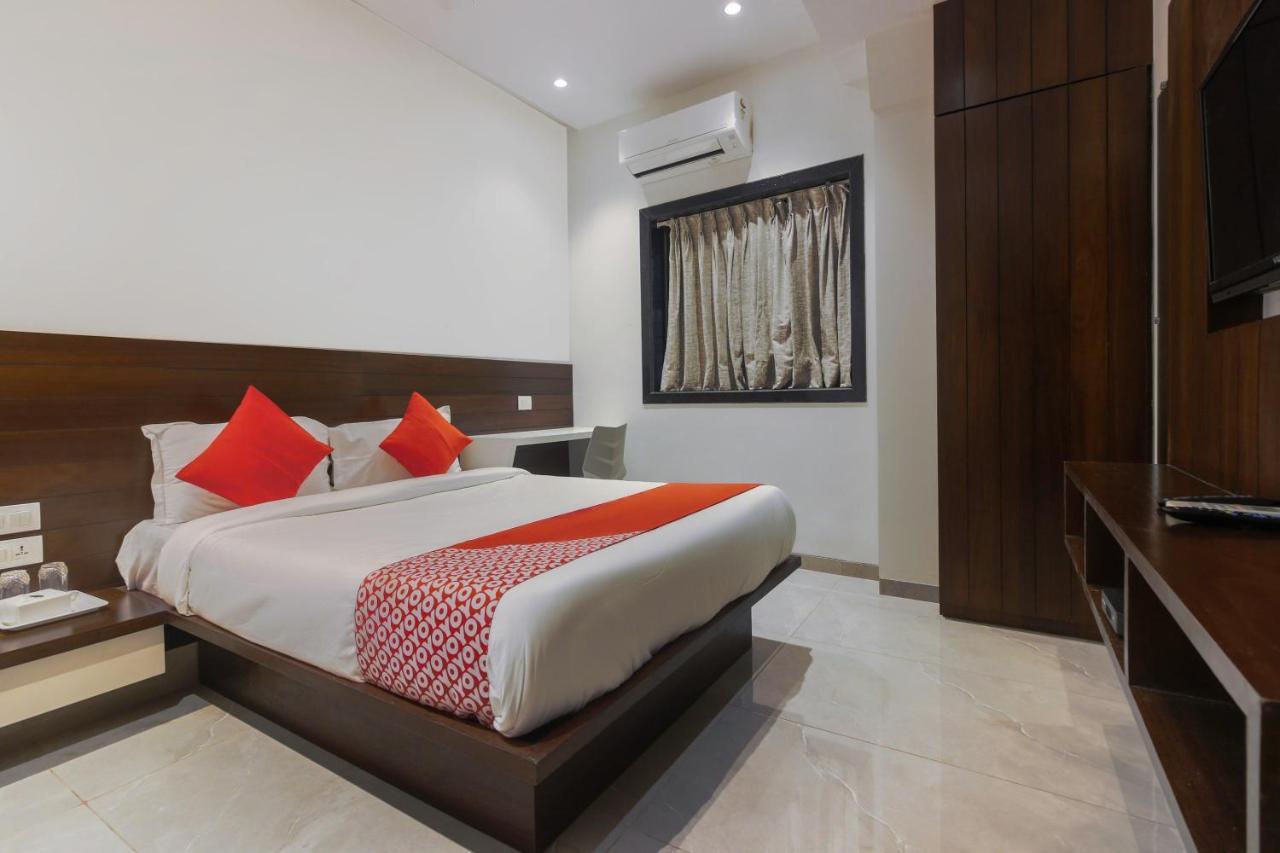 Hotel Flora Suites Bombay Eksteriør billede