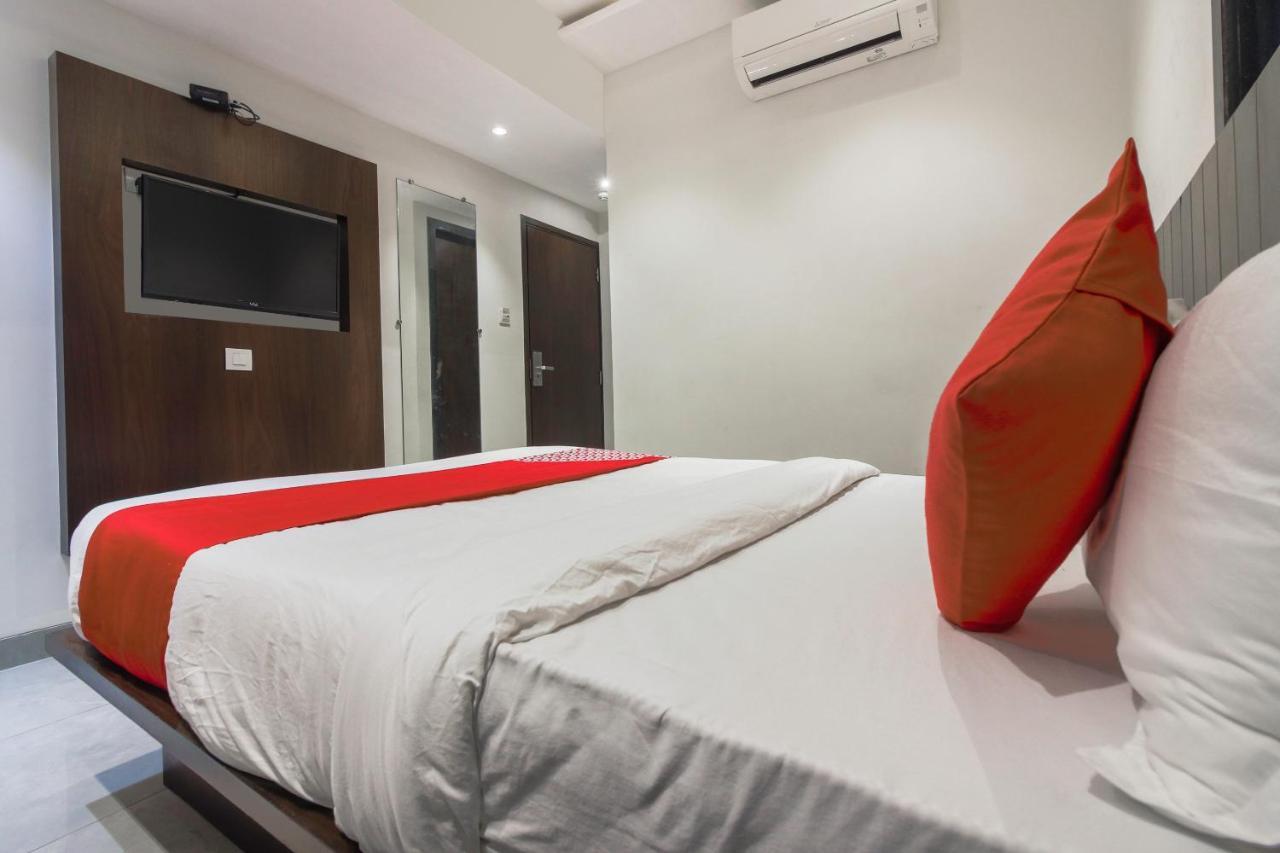 Hotel Flora Suites Bombay Eksteriør billede