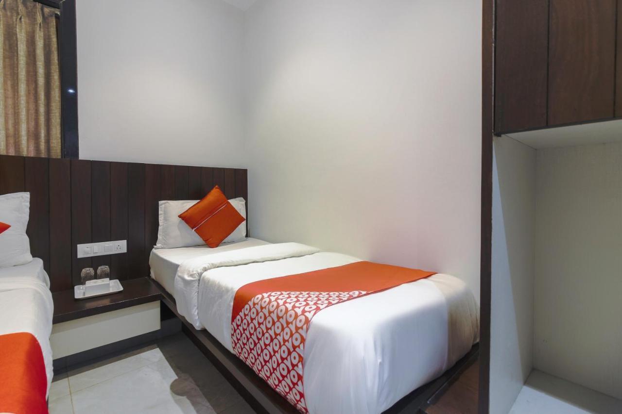 Hotel Flora Suites Bombay Eksteriør billede