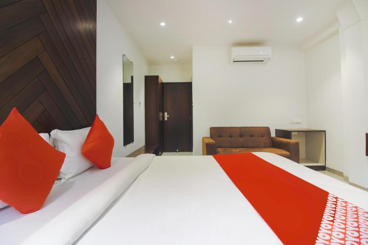 Hotel Flora Suites Bombay Eksteriør billede