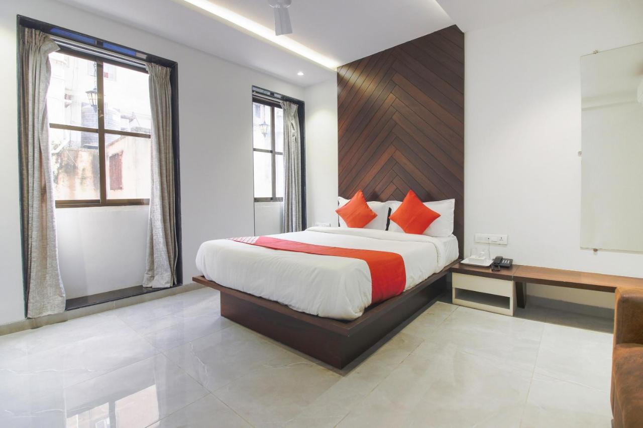 Hotel Flora Suites Bombay Eksteriør billede