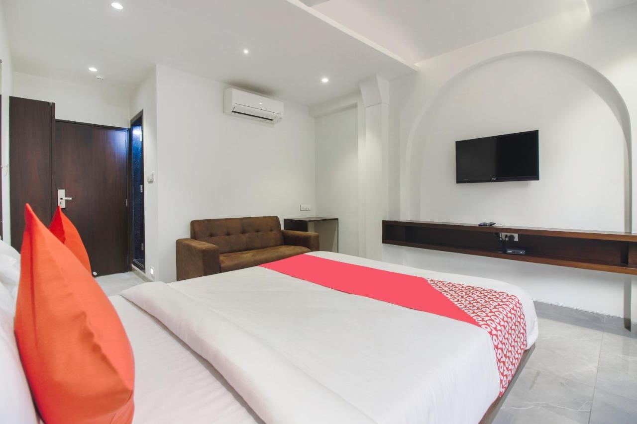 Hotel Flora Suites Bombay Eksteriør billede