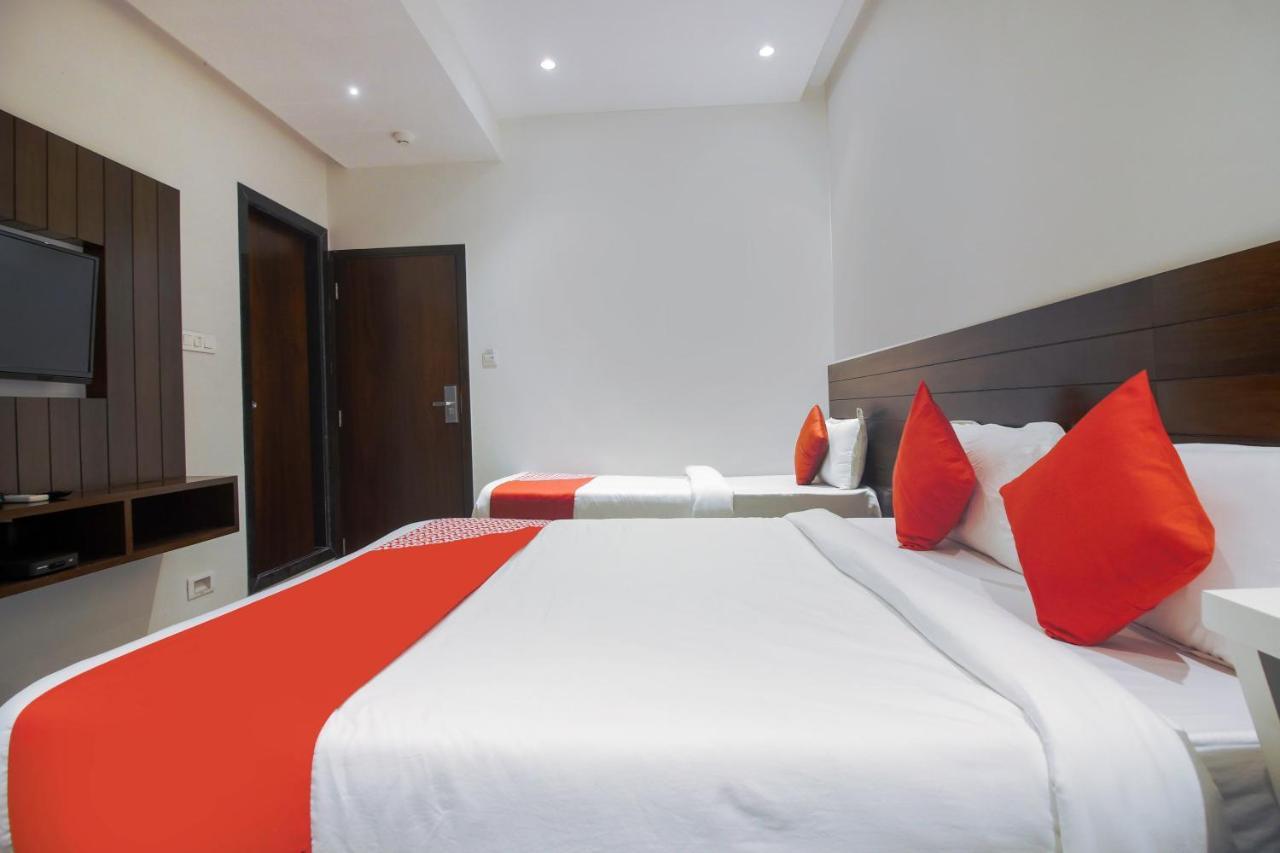 Hotel Flora Suites Bombay Eksteriør billede